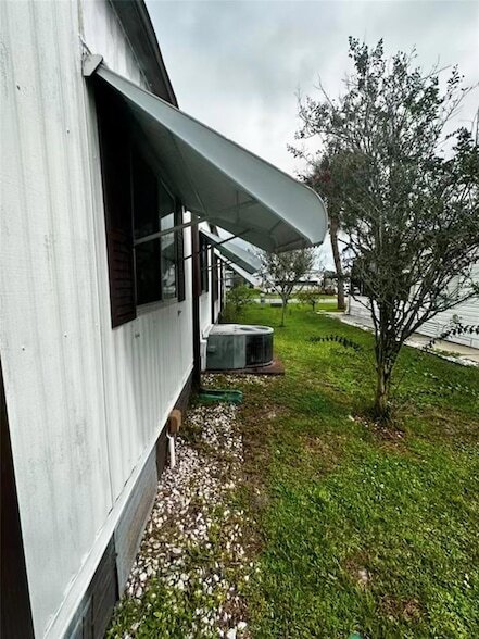 Building Photo - 527 S Egret Cir