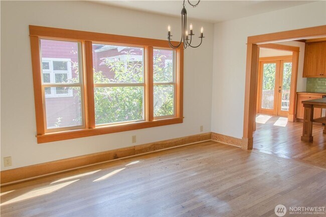 Building Photo - 119 26th Ave