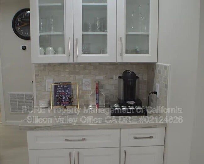 Building Photo - 21518 Almaden Rd