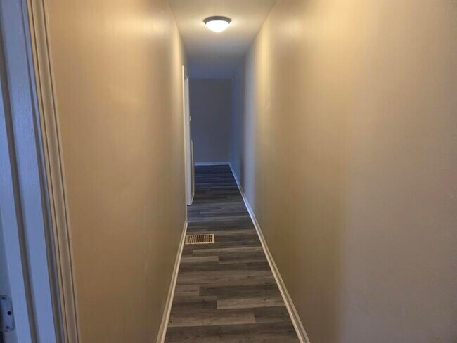 Building Photo - 247 S Randolph St