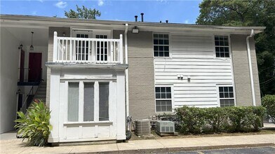 Building Photo - 1212 Utoy Springs Rd SW