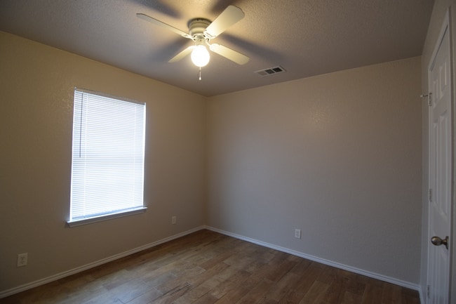 Building Photo - 3509 John Haedge Dr