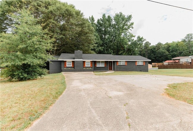Building Photo - 6914 N Baggett Rd