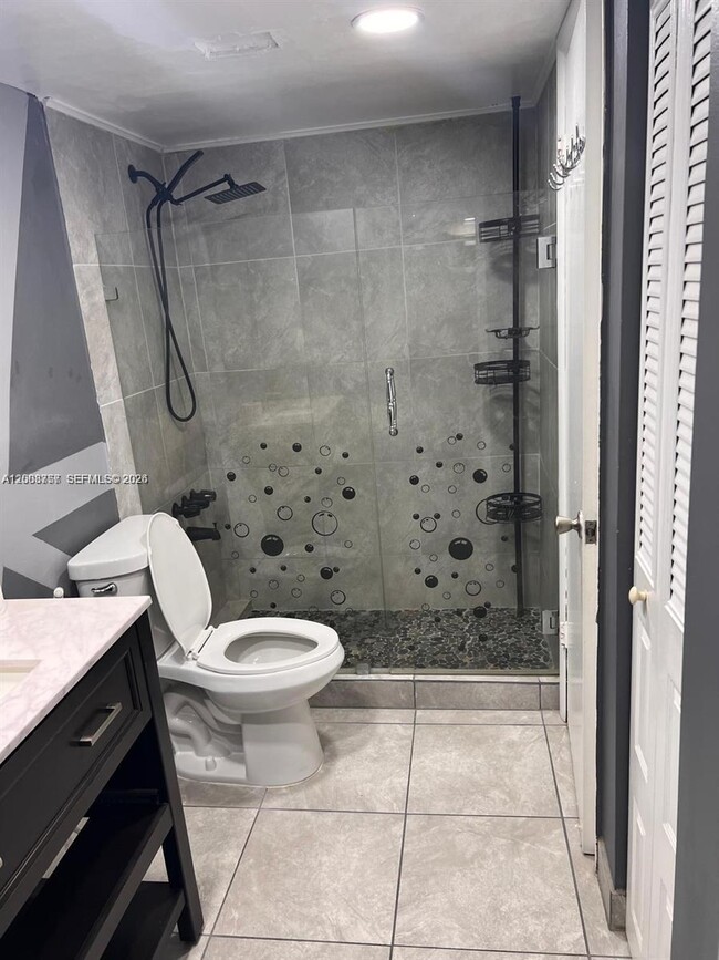 Building Photo - 488 NW 165th St