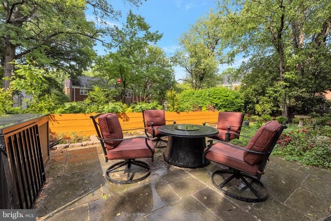 Building Photo - 3400 Gunston Rd