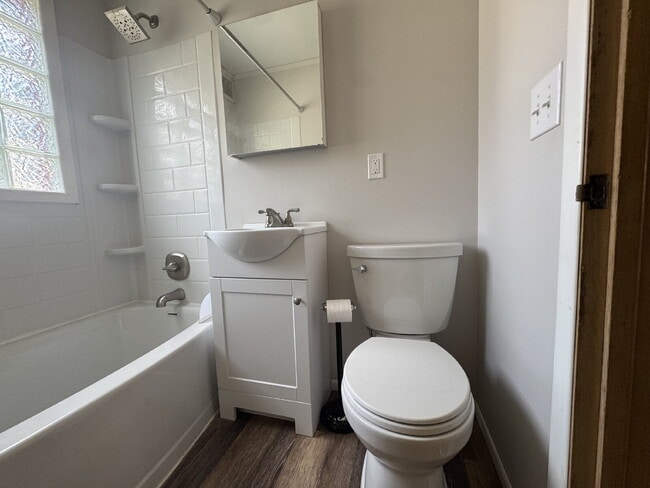 Building Photo - 3BR/1BA in Roseville Featuring A Sprawling Fenced Yard & An Attached Garage