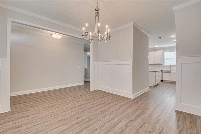 Building Photo - 2551 Traverse Trl
