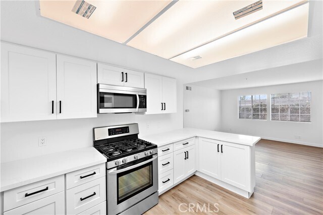 Building Photo - 211 Avenida Miramar