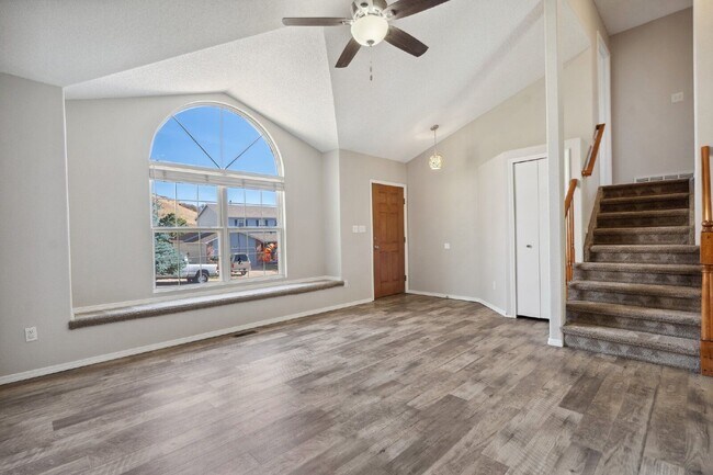 Building Photo - 7430 Julynn Rd