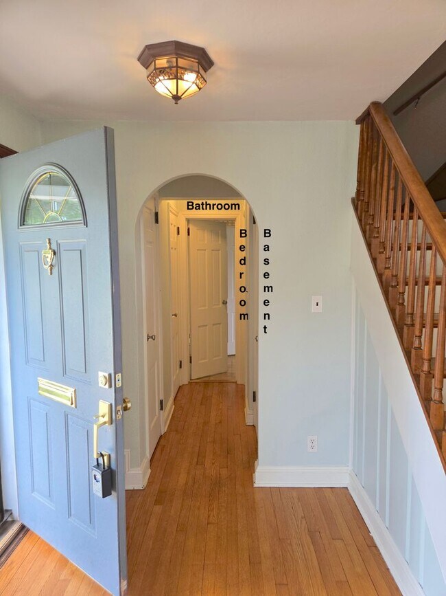Building Photo - 15 Carpender Rd