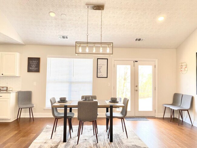 Building Photo - 4334 Todd Rd