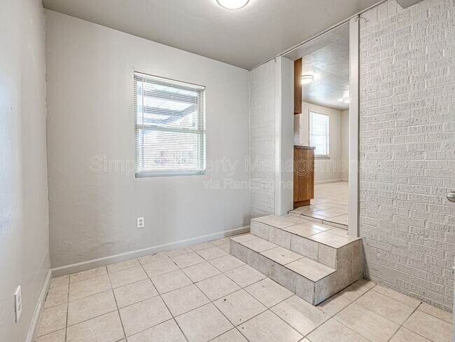 Building Photo - 1108 Mallard Dr
