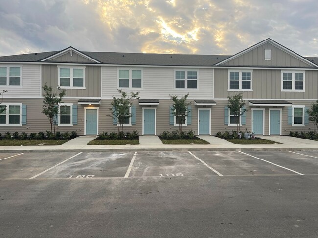 Building Photo - New Townhome for Rent In Equinox West!