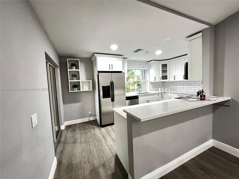 Building Photo - 1597 Springside Dr