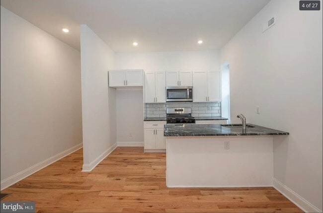 Building Photo - Charming 2BR Duplex in West Philadelphia
