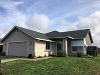 Building Photo - 3 Bedroom, 2 Bathroom House with a 2-Car Garage