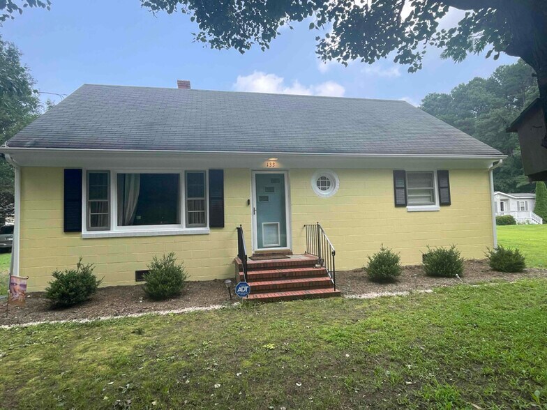 Primary Photo - 133 Gordon Dr
