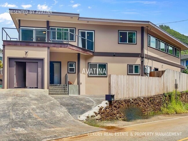 Building Photo - 2352 10th Ave Pl