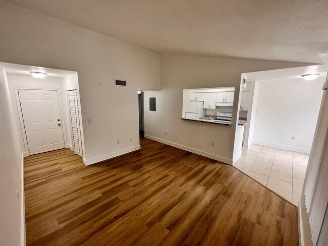 Building Photo - 2622 NW 33rd St