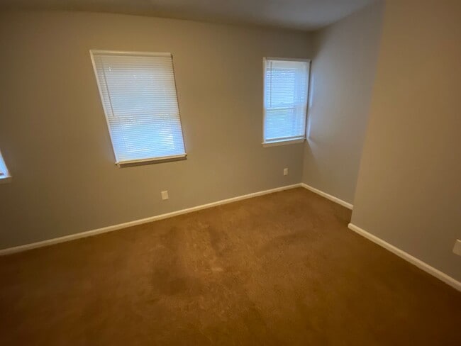 Building Photo - 3 Bedroom 2.5 Bath 2 car garage Fully updated home for rent in Gibsonville with  Granite counter ...