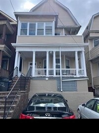 Building Photo - 105 Highland Ave