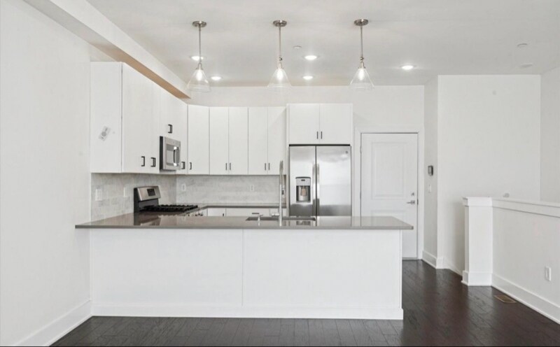 Building Photo - 518 W Montgomery Ave