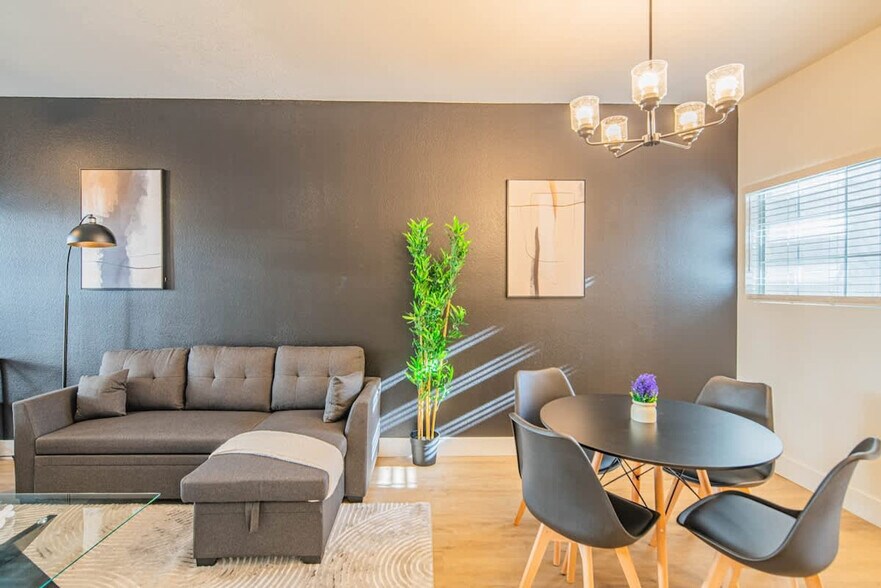 Building Photo - 7900 E Princess Dr