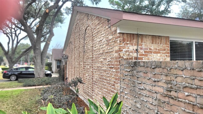 Building Photo - 12531 Hazelwood Ln