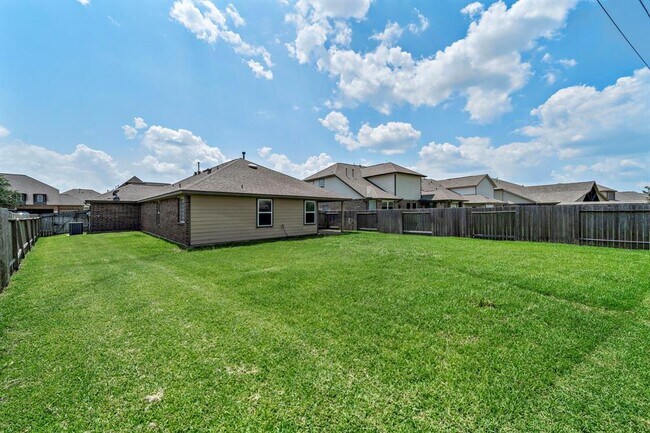 Building Photo - 9960 Golden Field Ln