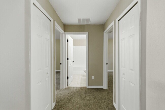 Building Photo - No HOA! Spacious 3 Bedroom Home with Large Backyard & Fire Pit – Move-In Ready