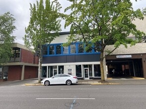 Building Photo - Recently Renovated Studio in Downtown Salem