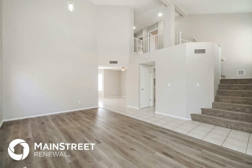 Building Photo - 4325 E Muirwood Dr