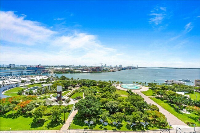 Primary Photo - 50 Biscayne Blvd