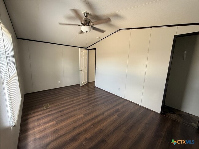 Building Photo - 1035 Ferryboat Ln