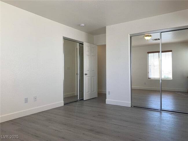 Building Photo - 8461 Spencer Canyon St