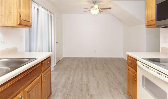 Building Photo - 636 Timberline Dr