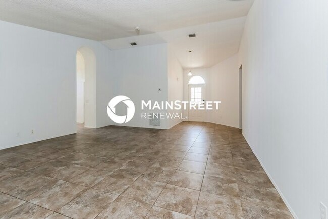 Building Photo - 3 Bedroom Pet-Friendly Home in Port St Luc...