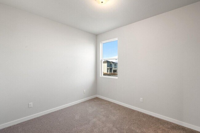 Building Photo - 2310 Castillo Dr