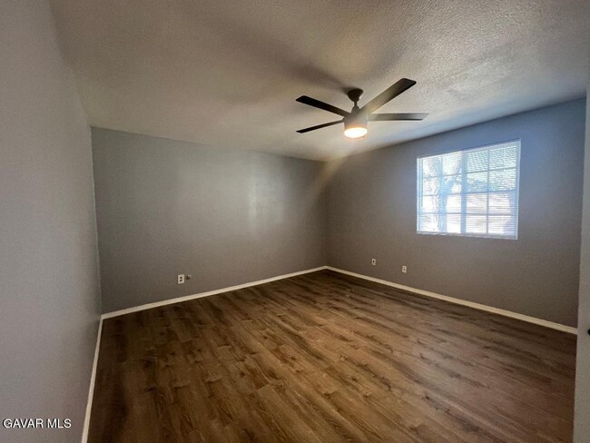 Building Photo - 43119 7th St E