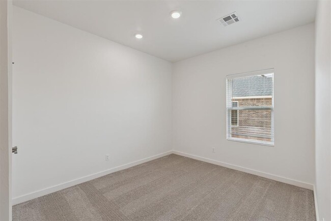 Building Photo - 17920 Anthem Blvd