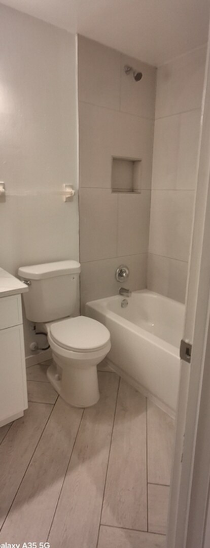 Building Photo - 12240 Eastcove Dr