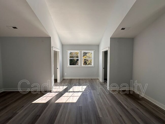 Building Photo - 1426 Navaho Trail