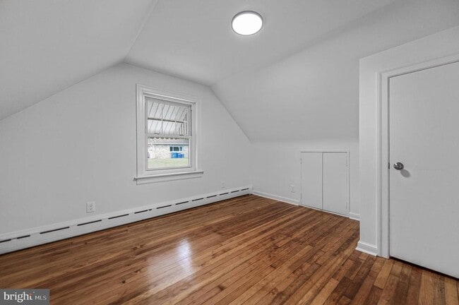 Building Photo - 219 S Pleasantview Rd
