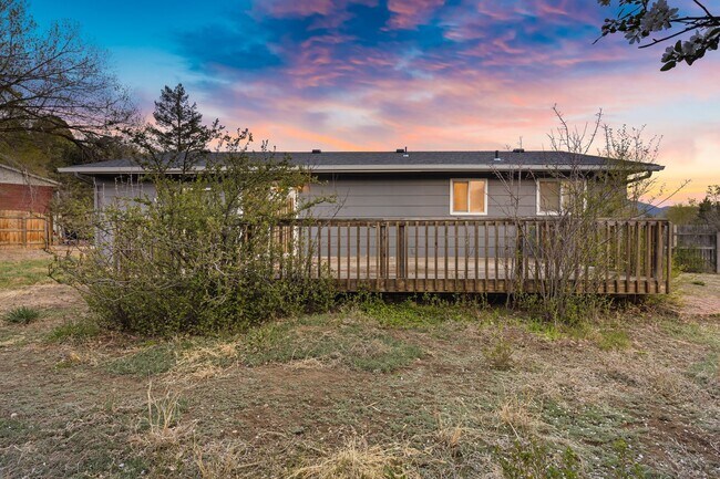 Building Photo - 2436 Launcelot Ct