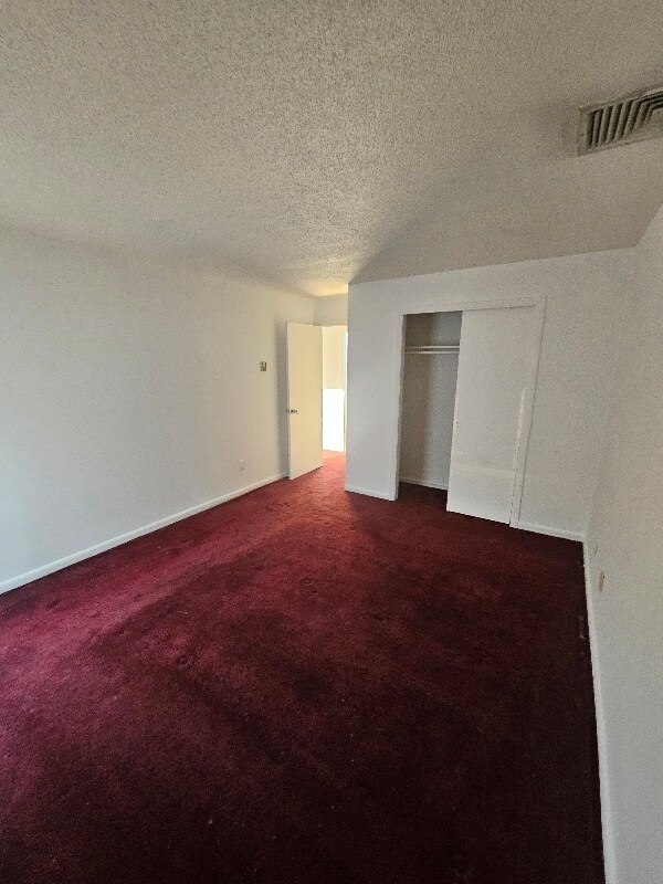 Building Photo - 136 Kane St