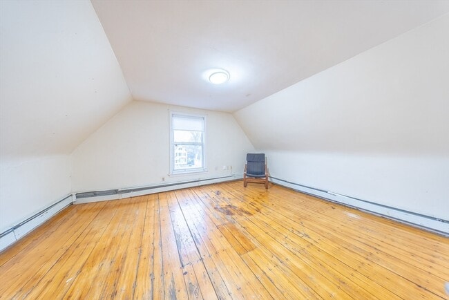 Building Photo - 31 Seattle St