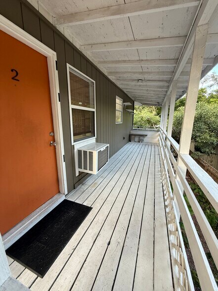 Building Photo - 4715 Hollingsworth Ave