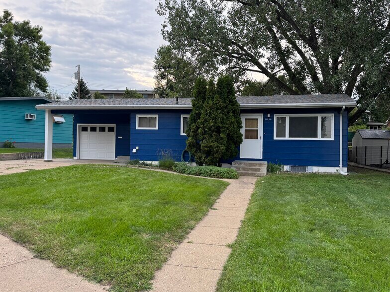 Primary Photo - 1038 Lincoln St
