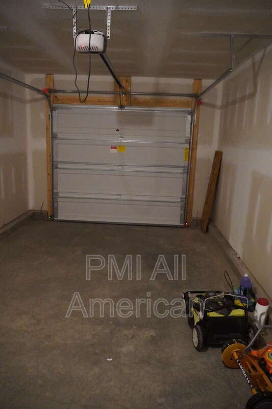 Building Photo - 289 Greenbay St