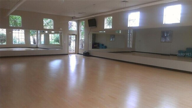 Building Photo - 5578 Metrowest Blvd